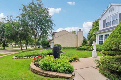 Tiny photo for 1360 Yosemite Parkway, Algonquin, IL 60102 (MLS # 12747583)