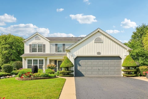 Photo of 1360 Yosemite Parkway, Algonquin, IL 60102 (MLS # 12747583)