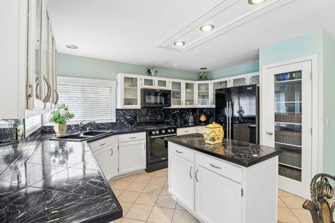 Tiny photo for 1360 Yosemite Parkway, Algonquin, IL 60102 (MLS # 12747583)