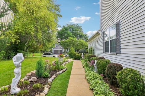 Tiny photo for 1360 Yosemite Parkway, Algonquin, IL 60102 (MLS # 12747583)