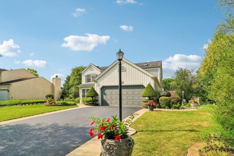 Tiny photo for 1360 Yosemite Parkway, Algonquin, IL 60102 (MLS # 12747583)