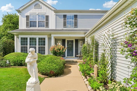 Tiny photo for 1360 Yosemite Parkway, Algonquin, IL 60102 (MLS # 12747583)