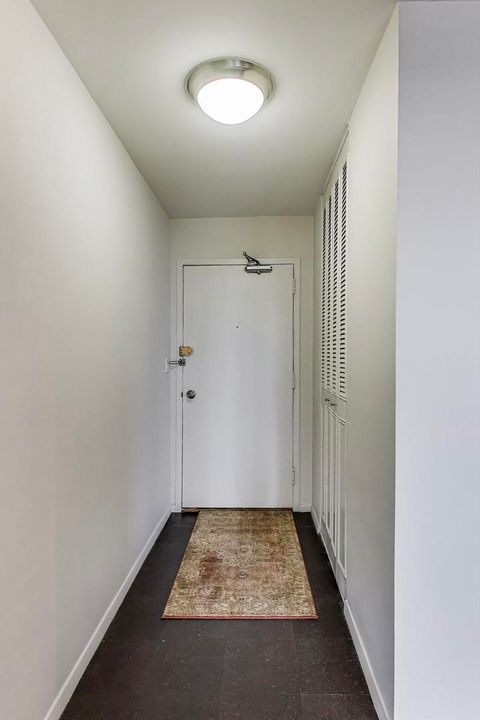 Tiny photo for 555 W Cornelia Avenue #1011, Chicago, IL 60657 (MLS # 12460164)