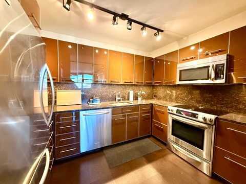 Tiny photo for 555 W Cornelia Avenue #1011, Chicago, IL 60657 (MLS # 12460164)
