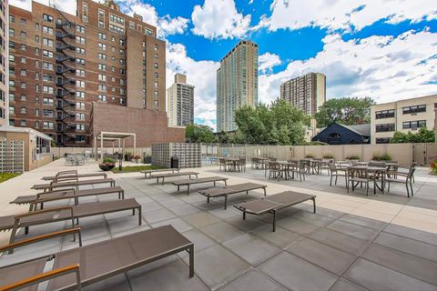 Tiny photo for 555 W Cornelia Avenue #1011, Chicago, IL 60657 (MLS # 12460164)