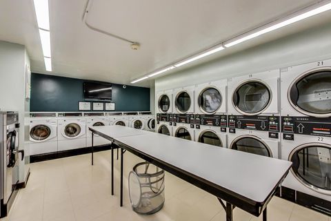 Tiny photo for 555 W Cornelia Avenue #1011, Chicago, IL 60657 (MLS # 12460164)