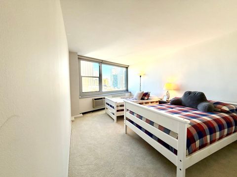 Tiny photo for 555 W Cornelia Avenue #1011, Chicago, IL 60657 (MLS # 12460164)