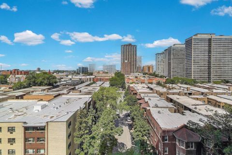 Tiny photo for 555 W Cornelia Avenue #1011, Chicago, IL 60657 (MLS # 12460164)