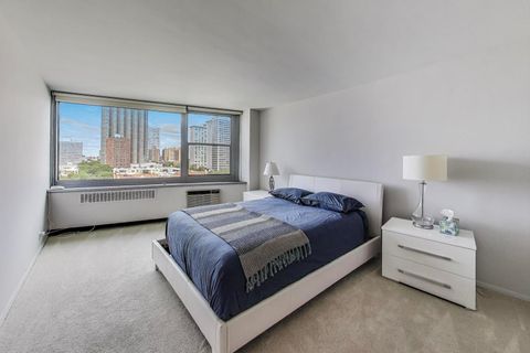 Tiny photo for 555 W Cornelia Avenue #1011, Chicago, IL 60657 (MLS # 12460164)