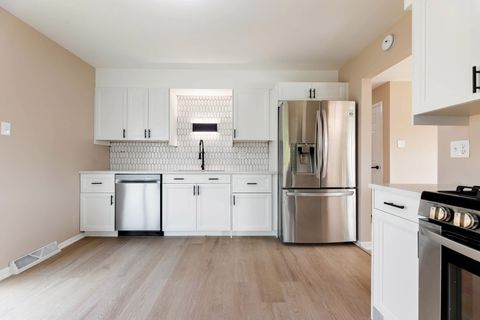 Tiny photo for 252 S Ellis Avenue, Glenwood, IL 60425 (MLS # 12615175)