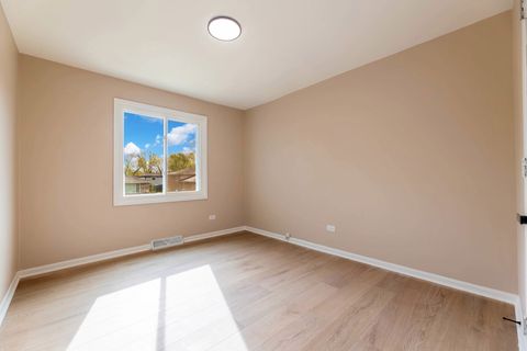 Tiny photo for 252 S Ellis Avenue, Glenwood, IL 60425 (MLS # 12615175)