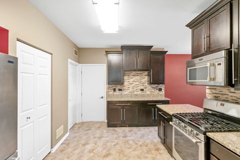 Tiny photo for 1949 Blackberry Lane #1949, Hoffman Estates, IL 60169 (MLS # 12494491)