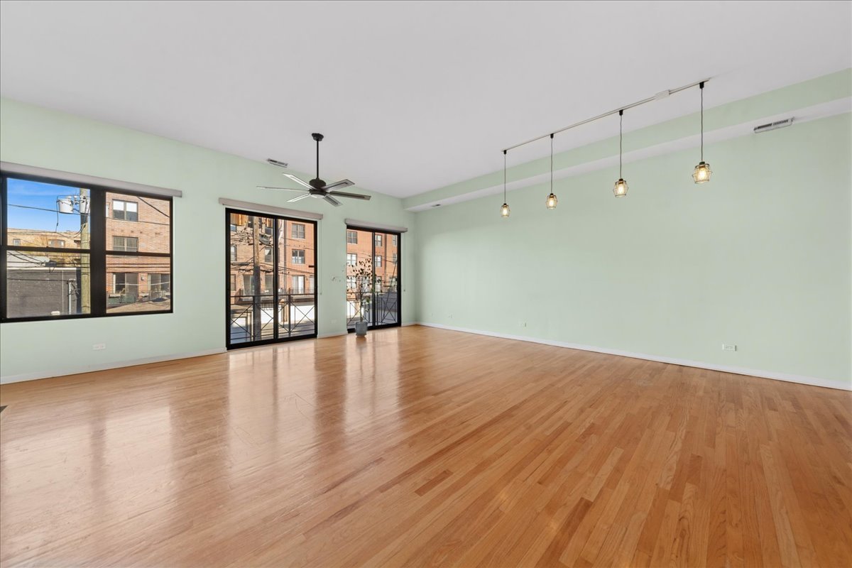 2511 N Milwaukee Avenue 2S