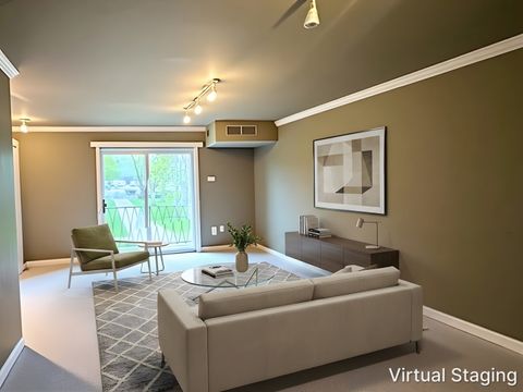 Tiny photo for Arlington Heights, IL 60004 (MLS # 12631968)
