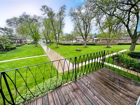 Tiny photo for Arlington Heights, IL 60004 (MLS # 12631968)