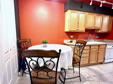 Tiny photo for Arlington Heights, IL 60004 (MLS # 12631968)