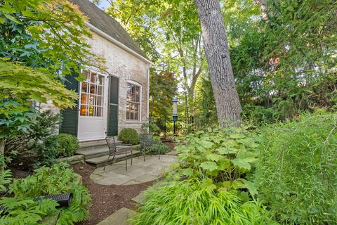 Tiny photo for 765 N Sheridan Road, Lake Forest, IL 60045 (MLS # 12482929)