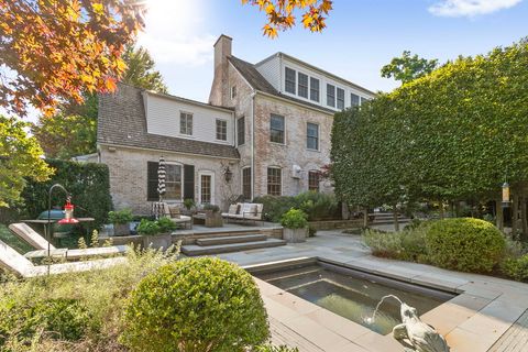 Tiny photo for 765 N Sheridan Road, Lake Forest, IL 60045 (MLS # 12482929)