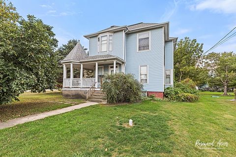 Photo of 106 N Chicago Street, Milford, IL 60953 (MLS # 12485737)