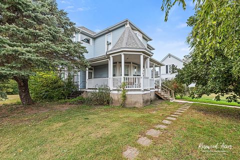 Tiny photo for 106 N Chicago Street, Milford, IL 60953 (MLS # 12485737)