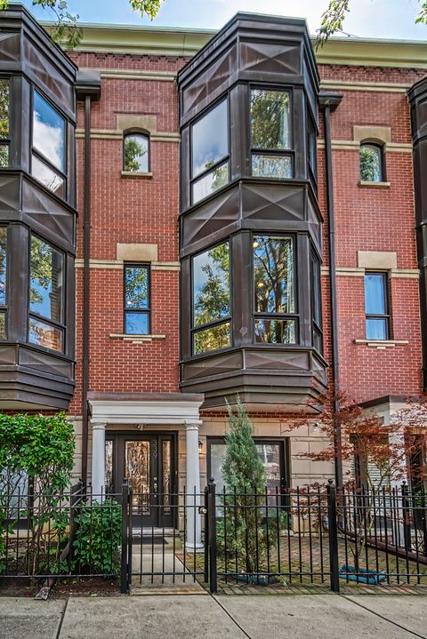 Tiny photo for 339 W SCOTT Street, Chicago, IL 60610 (MLS # 12452859)