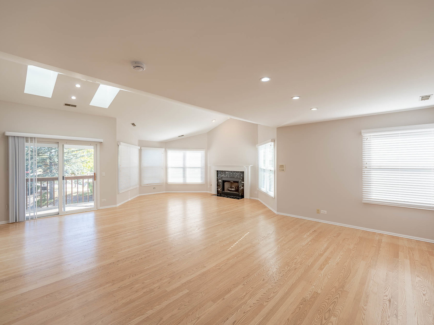 361 Willow Parkway 23-4