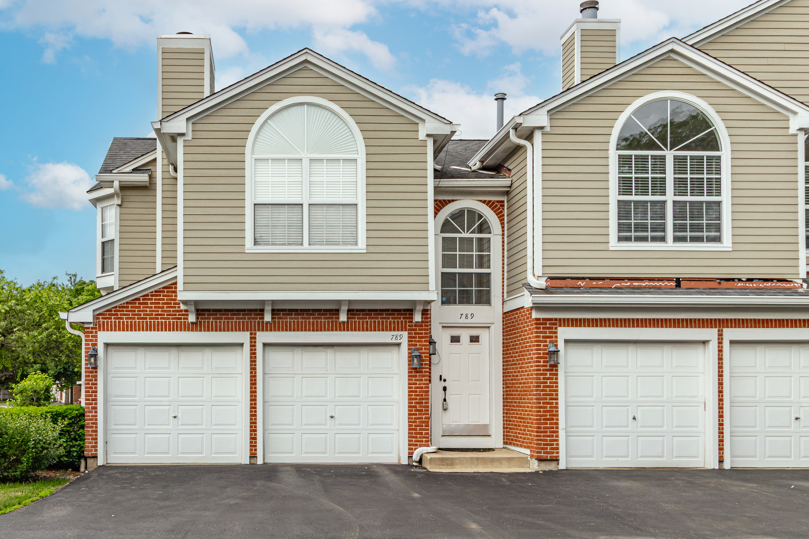 789 Grosse Pointe Circle
