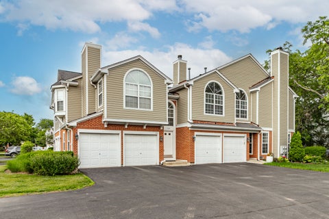 Photo of 789 Grosse Pointe Circle, Vernon Hills, IL 60061 (MLS # 12688499)