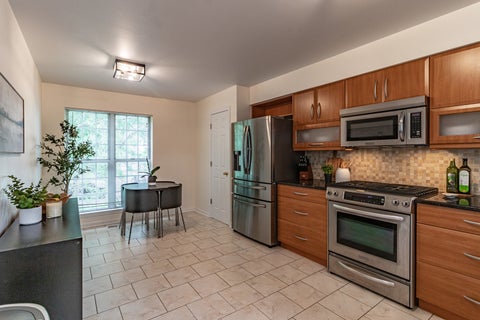 Tiny photo for 789 Grosse Pointe Circle, Vernon Hills, IL 60061 (MLS # 12688499)