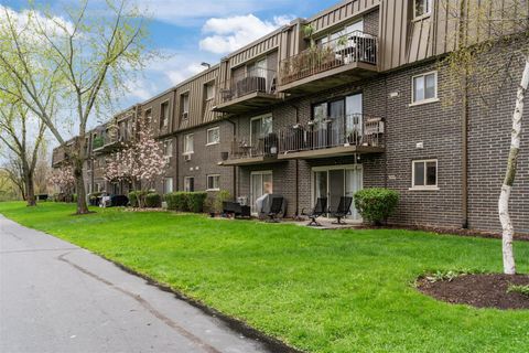 Tiny photo for 570 Fairway View Drive #3H, Wheeling, IL 60090 (MLS # 12618919)