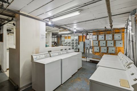 Tiny photo for 525 W ALDINE Avenue #1E, Chicago, IL 60657 (MLS # 12538987)