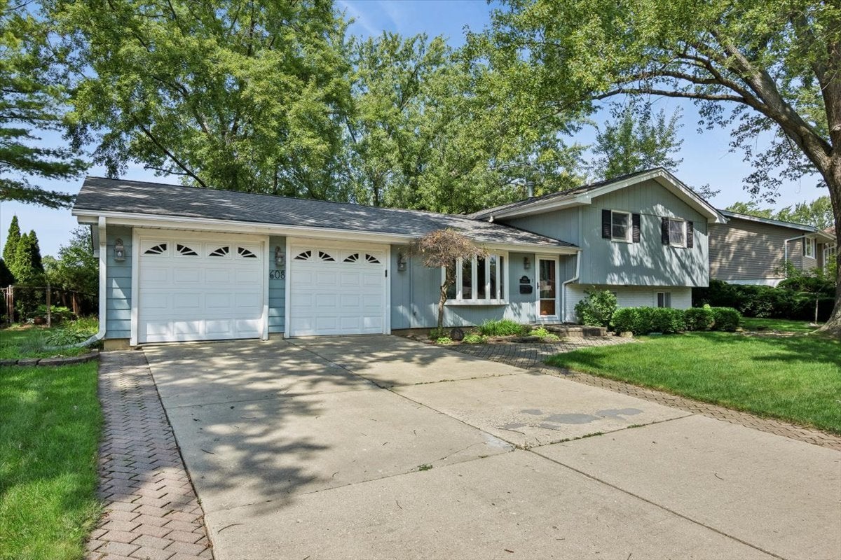 608 Norwood Lane