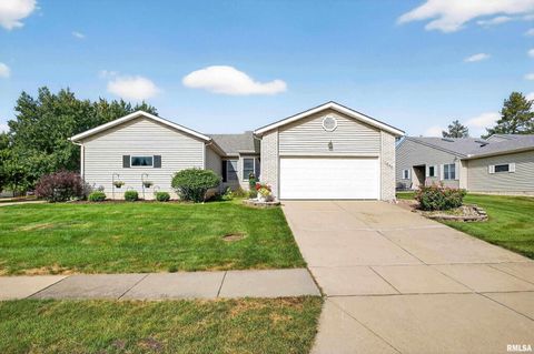 Photo of 3988 PARTRIDGE Circle, Bettendorf, IA 52722 (MLS # QC4266764)