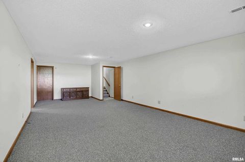 Tiny photo for 3988 PARTRIDGE Circle, Bettendorf, IA 52722 (MLS # QC4266764)