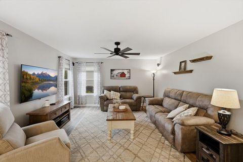 Tiny photo for 10620 Wing Pointe Drive, Huntley, IL 60142 (MLS # 12642423)