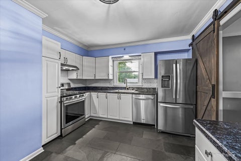 Tiny photo for 326 Farview Drive, North Aurora, IL 60542 (MLS # 12735189)