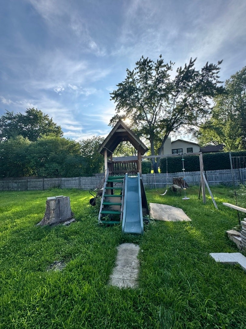 795 Apache Court