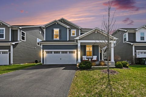 2515 LEANDER Court Woodridge IL 60517