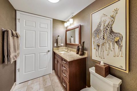 Tiny photo for 25 E Superior Street #1906, Chicago, IL 60611 (MLS # 12633137)