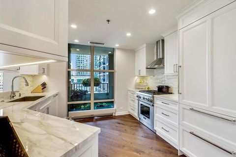 Tiny photo for 25 E Superior Street #1906, Chicago, IL 60611 (MLS # 12633137)