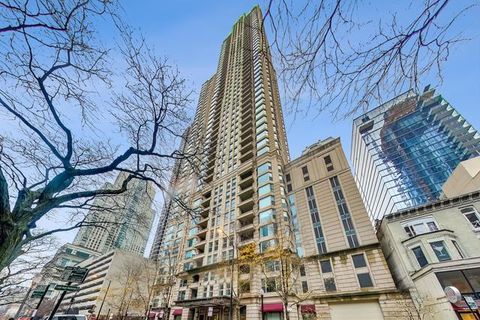 Photo of 25 E Superior Street #1906, Chicago, IL 60611 (MLS # 12633137)