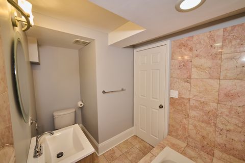 Tiny photo for 2115 W Farwell Avenue #103, Chicago, IL 60645 (MLS # 12512586)