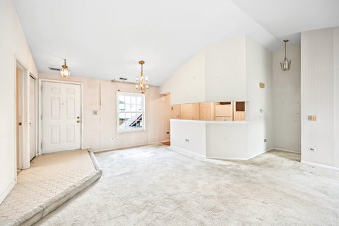 Tiny photo for 372 Sandhurst Circle #3, Glen Ellyn, IL 60137 (MLS # 12758940)