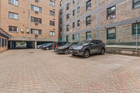 Tiny photo for 3620 N Pine Grove Avenue #504, Chicago, IL 60613 (MLS # 12486343)