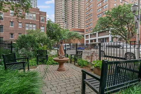 Tiny photo for 3620 N Pine Grove Avenue #504, Chicago, IL 60613 (MLS # 12486343)