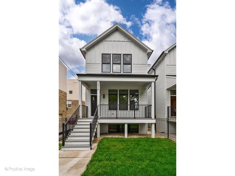 Photo of 3107 N OAKLEY Avenue, Chicago, IL 60618 (MLS # 12450563)