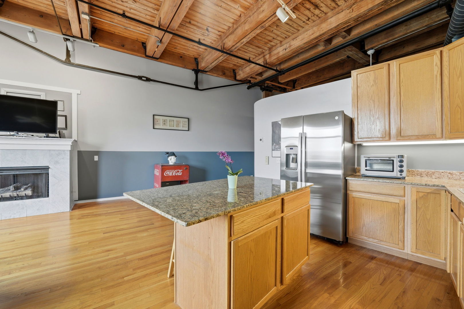 1550 S Indiana Avenue 401