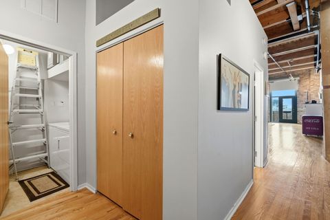 Tiny photo for 1550 S Indiana Avenue #401, Chicago, IL 60605 (MLS # 12592919)