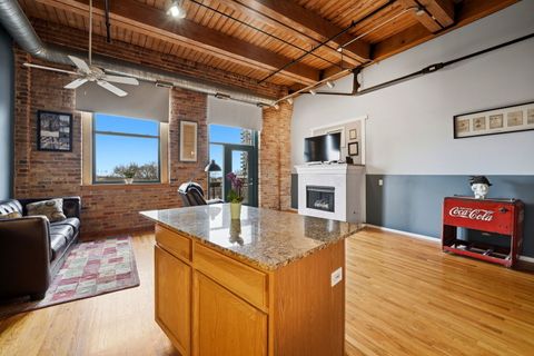 Tiny photo for 1550 S Indiana Avenue #401, Chicago, IL 60605 (MLS # 12592919)