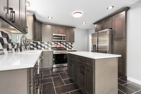 Tiny photo for 16910 Lincoln Street, Hazel Crest, IL 60429 (MLS # 12496287)